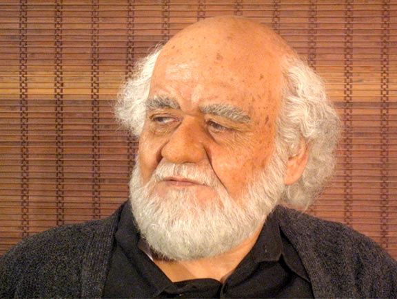 تست گریم اکبر عبدی برای بازی در نقش پیرمرد 110 ساله در فیلم 