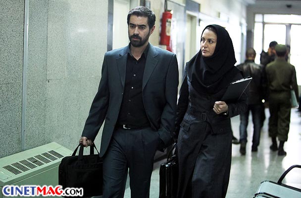 مریلا زارعی و شهاب حسینی در نمایی از فیلم 
