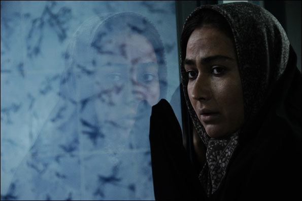 آنا نعمتی در نمایی از فیلم 