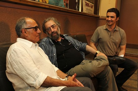 محمدرضا فروتن، مسعود کیمیایی و عباس کیارستمی در پشت صحنه فیلم 