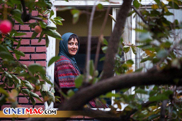 شبنم مقدمی در نمایی از فیلم «خداحافظ دختر شیرازی»

